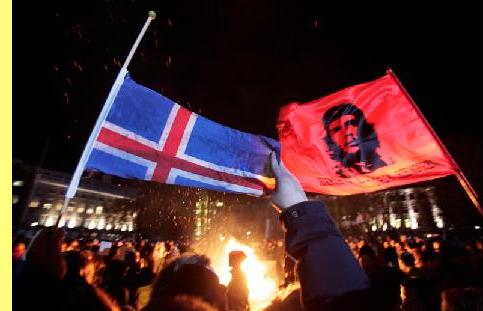 Manifestação na Islândia contra os banksters.