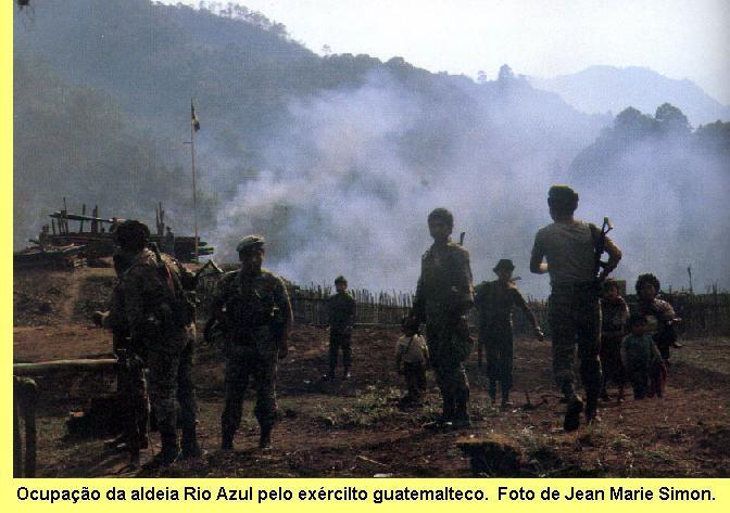Massacre em aldeia guatemalteca.