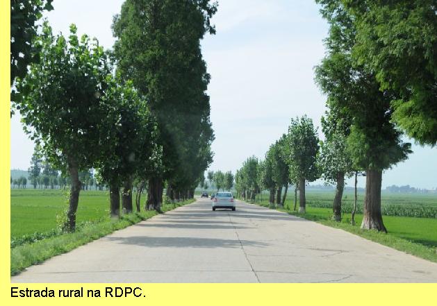 Estrada rural na RDPC.
