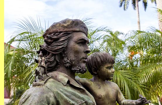 Estatua do cmte. Ernestro 'Che' Guevara.