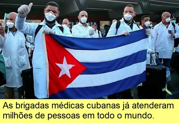 Médicos cubanos.
