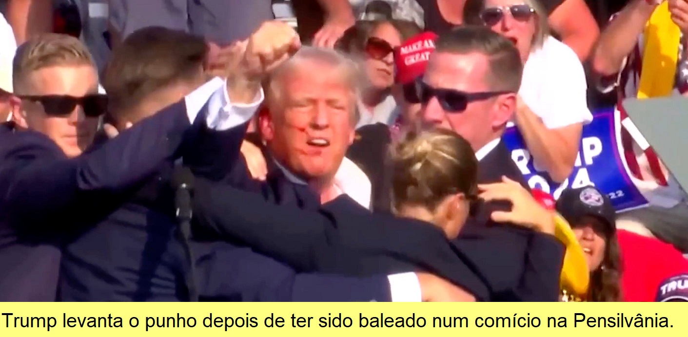 Trump depois de ter sido baleado.