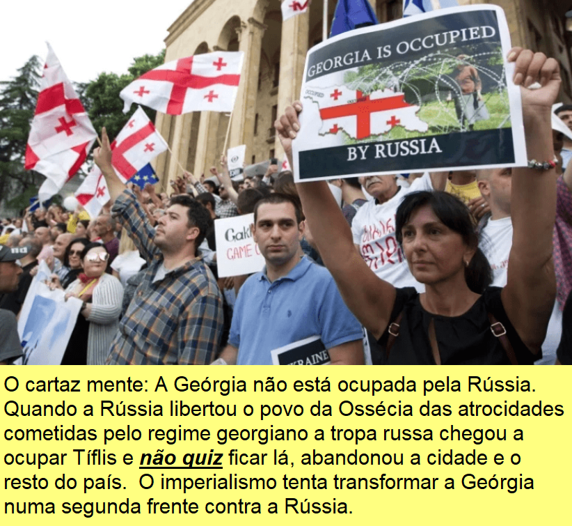 Manifestação em Tiflis.