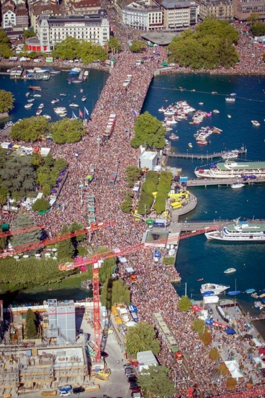 Protestos na Itália contra o certificado vacinal.