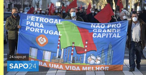 Manifesta��o contra o encerramento da refinaria de Matosinhos.