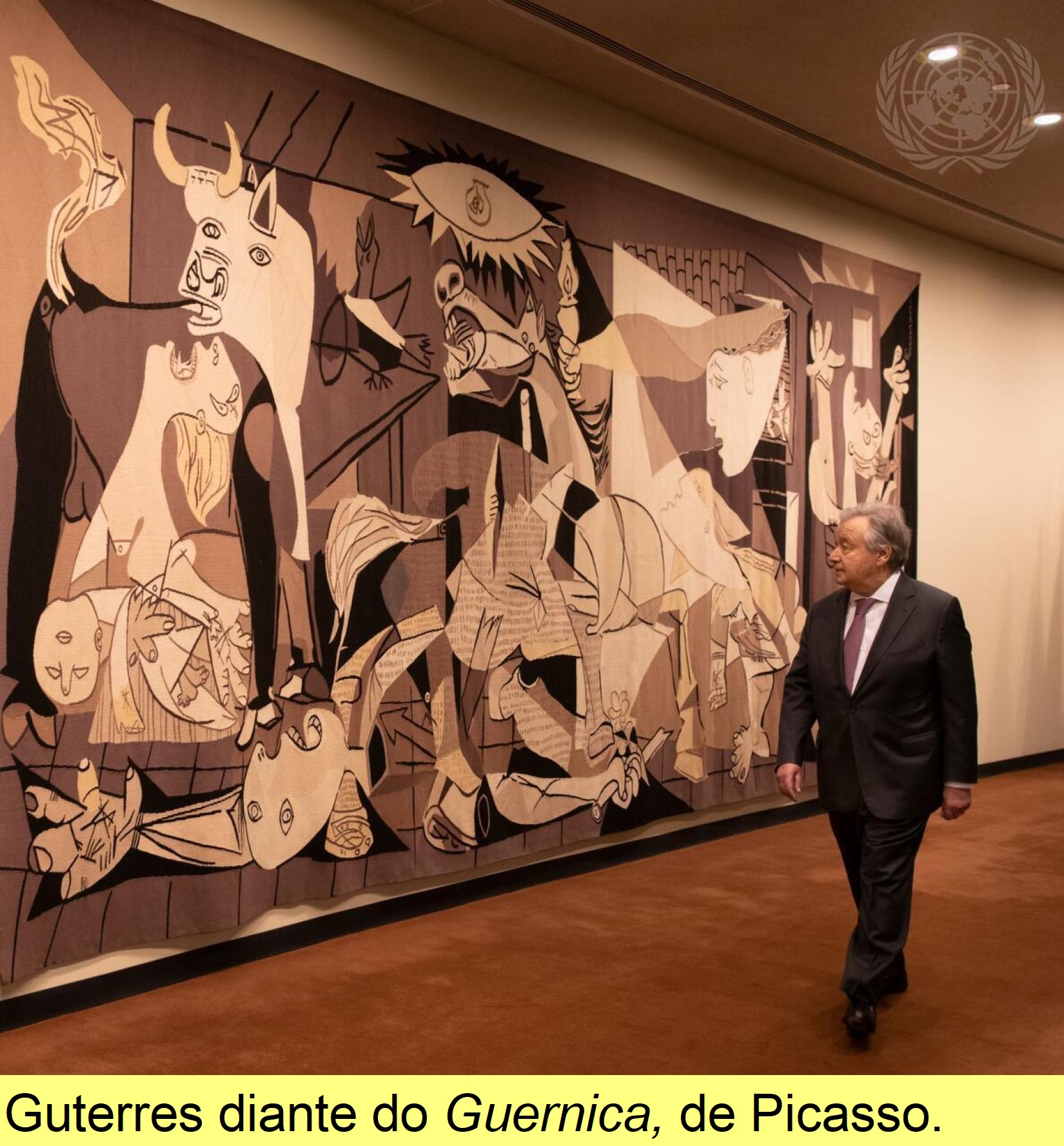 Guterres diante do 'Guernica' de Picasso.