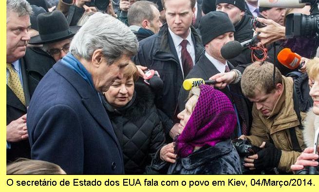 John Kerry em Kiev.