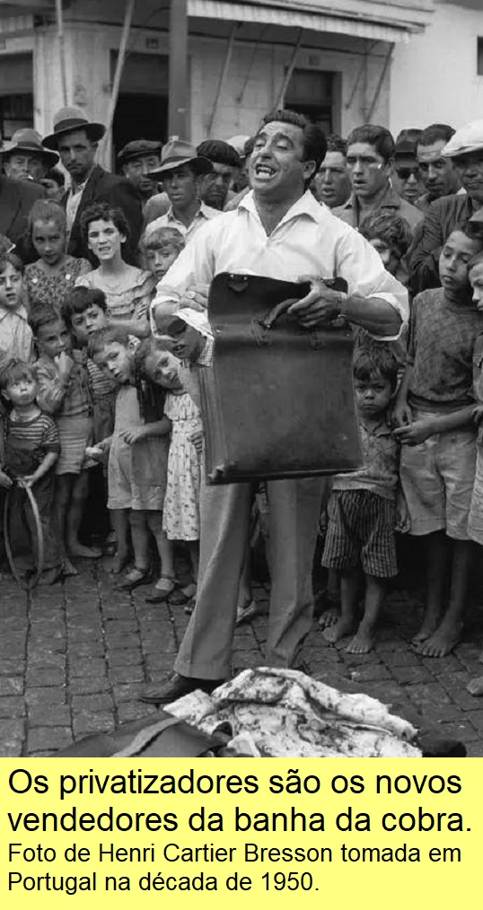 Vendedor de banha da cobra, foto de Henri Cartier Bresson.