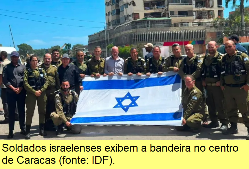 Soldados israelenses exibem a bandeira sionista no centro de Caracas (fonte: IDF).